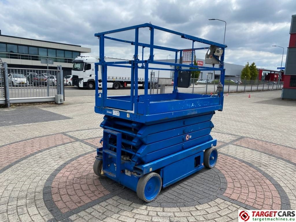 SkyJack SJIII-4632 Electric 4632 Scissor Work Lift 1170cm - Ножничный подъемник: фото 3 SkyJack SJIII-4632 Electric 4632 Scissor Work Lift 1170cm - Ножничный подъемник: фото 3
