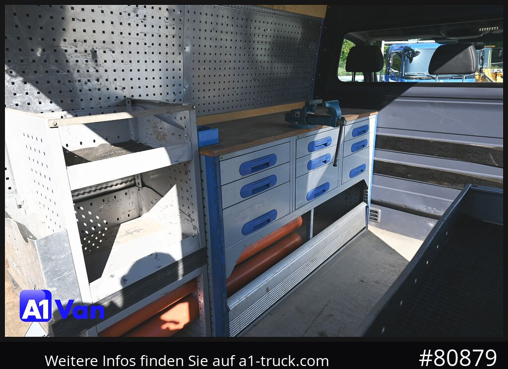 VOLKSWAGEN Crafter 35 L1H2, AHK, Standheizung, Werkstatteinrichtung - Цельнометаллический фургон: фото 3 VOLKSWAGEN Crafter 35 L1H2, AHK, Standheizung, Werkstatteinrichtung - Цельнометаллический фургон: фото 3