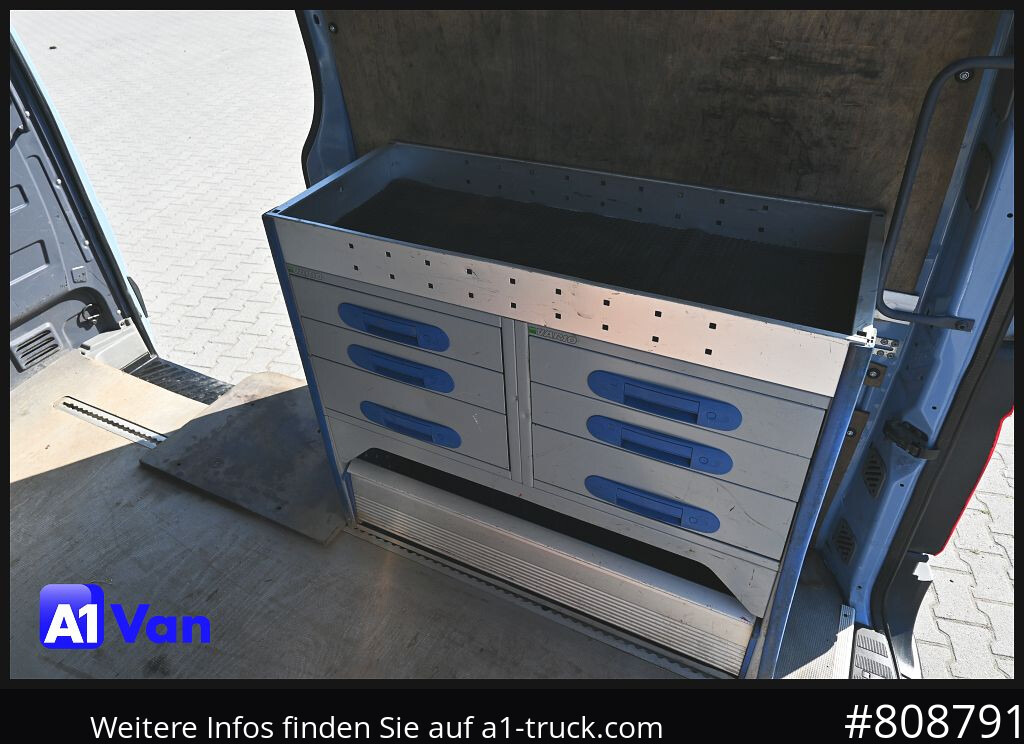 VOLKSWAGEN Crafter 35 L1H2, AHK, Standheizung, Werkstatteinrichtung - Цельнометаллический фургон: фото 4 VOLKSWAGEN Crafter 35 L1H2, AHK, Standheizung, Werkstatteinrichtung - Цельнометаллический фургон: фото 4