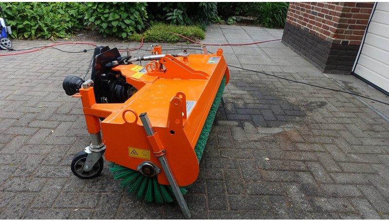 Eco Technologies Rolbezem 130Cm Rolbezem 130Cm - Подметально-уборочная машина: фото 3 Eco Technologies Rolbezem 130Cm Rolbezem 130Cm - Подметально-уборочная машина: фото 3
