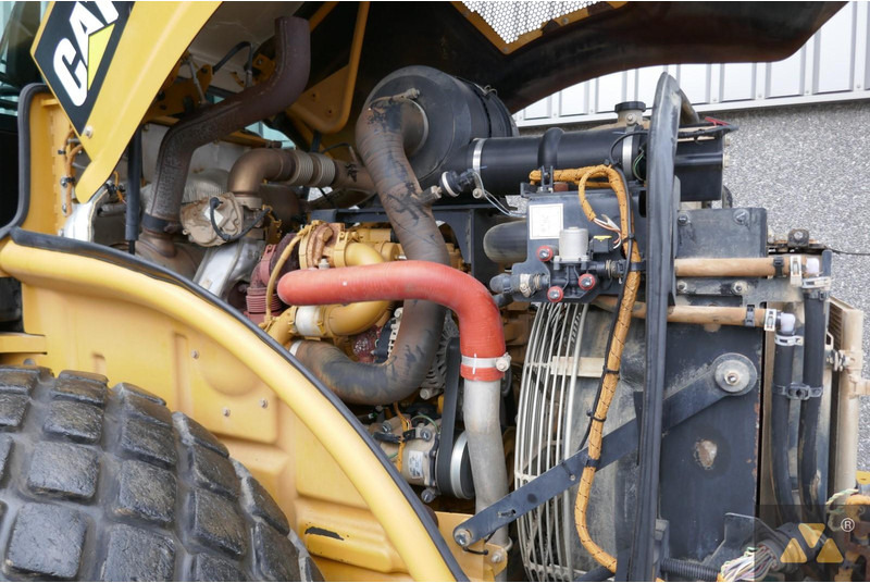 Каток Caterpillar CS68B: фото 13