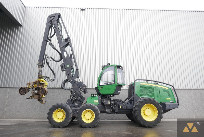 John Deere 1270E - Харвестер: фото 1 John Deere 1270E - Харвестер: фото 1