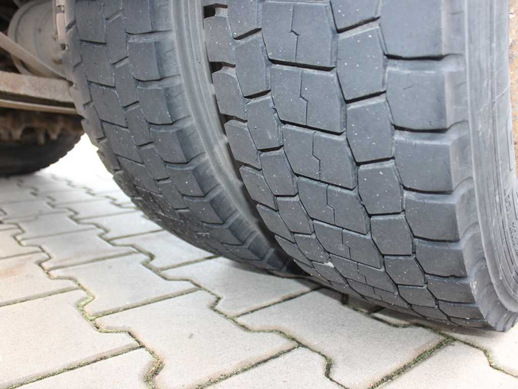 Грузовик с закрытым кузовом Iveco EUROCARGO ML75E17, HYDRAULIC FRONT, SLEEPING BODY: фото 15