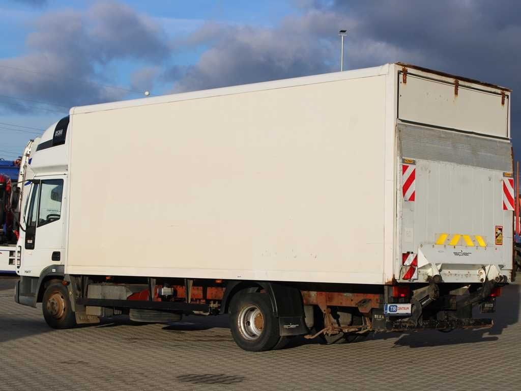 Iveco EUROCARGO ML75E17, TAIL LIFT, SLEEPING CABIN - Фургон с закрытым кузовом: фото 4 Iveco EUROCARGO ML75E17, TAIL LIFT, SLEEPING CABIN - Фургон с закрытым кузовом: фото 4