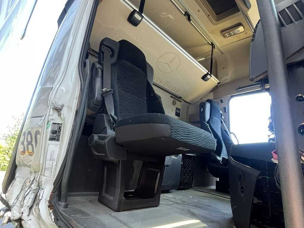 Mercedes-Benz Actros 2542, 6X2 - Грузовик бортовой/ Платформа: фото 4 Mercedes-Benz Actros 2542, 6X2 - Грузовик бортовой/ Платформа: фото 4