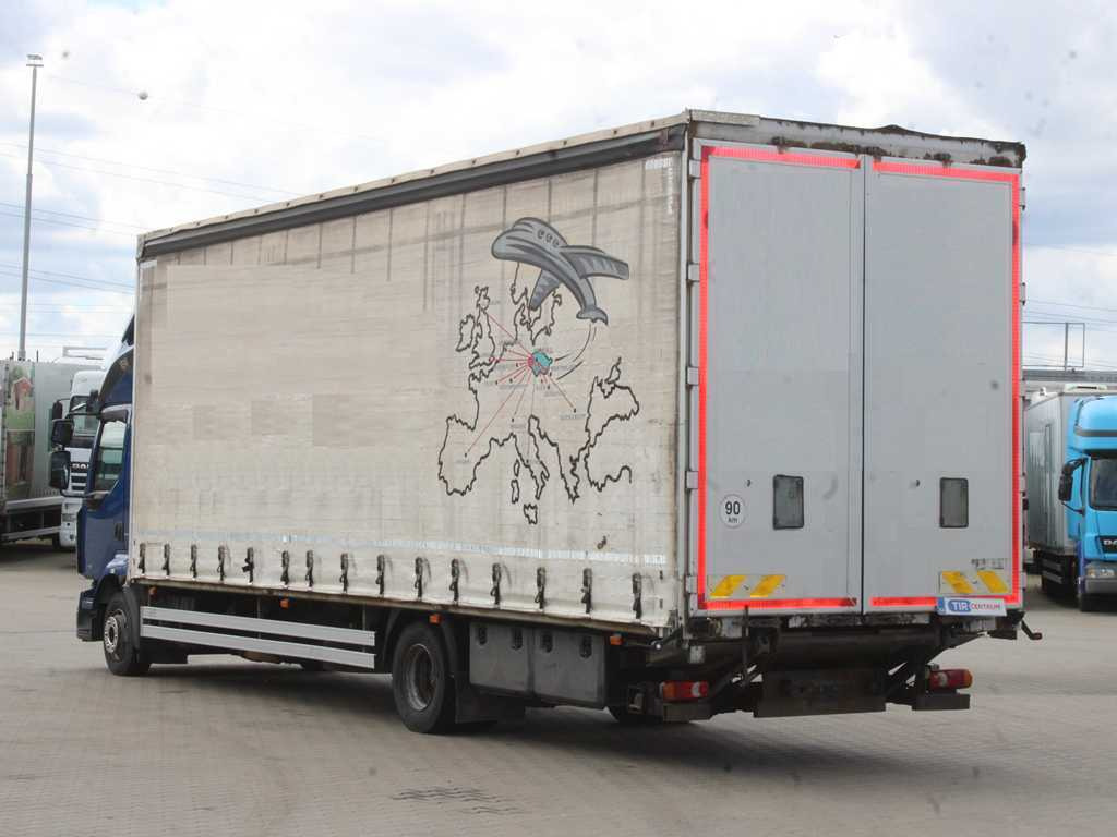 Renault MIDLUM 220.12, EURO 5, SLEEPING BODY, HYDRAULIC FRONT - Тентованный грузовик: фото 5 Renault MIDLUM 220.12, EURO 5, SLEEPING BODY, HYDRAULIC FRONT - Тентованный грузовик: фото 5