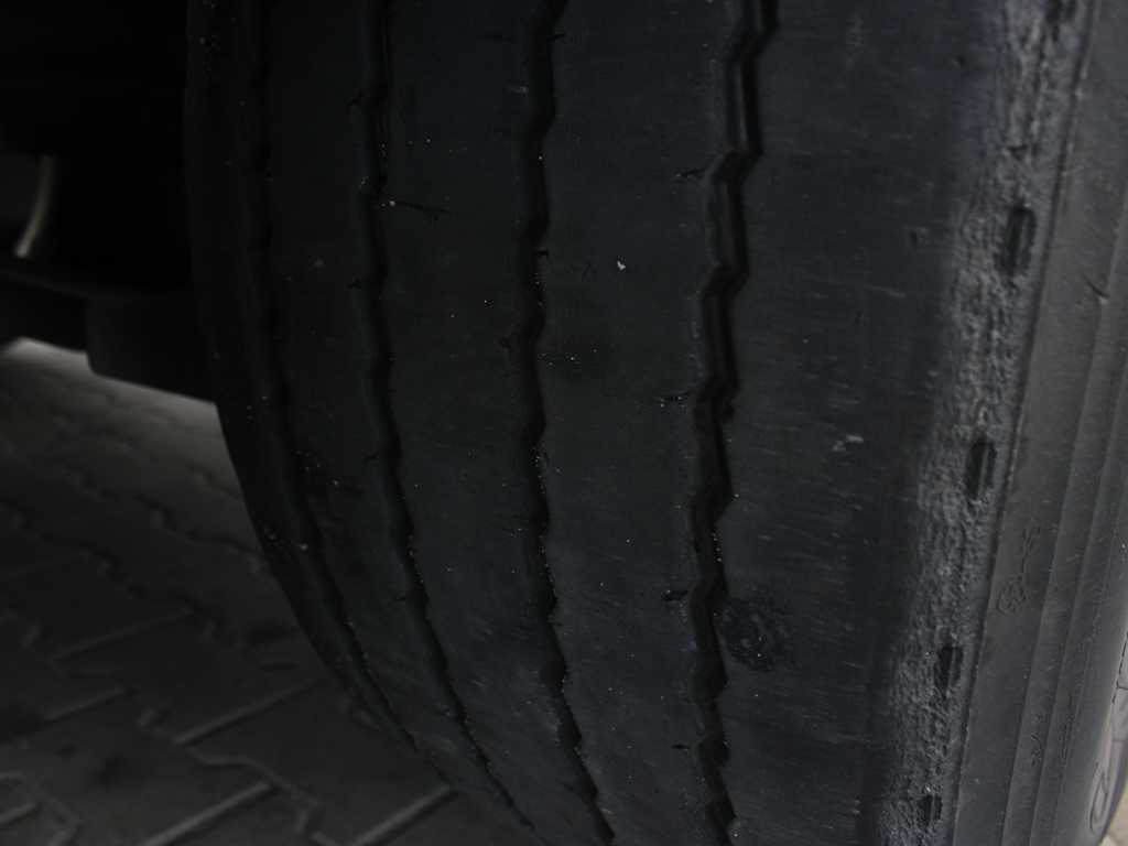 Тентованный полуприцеп Schwarzmüller SPA 3/E, SAF AXLES, MULTILOCK, MULDA: фото 15 Тентованный полуприцеп Schwarzmüller SPA 3/E, SAF AXLES, MULTILOCK, MULDA: фото 15