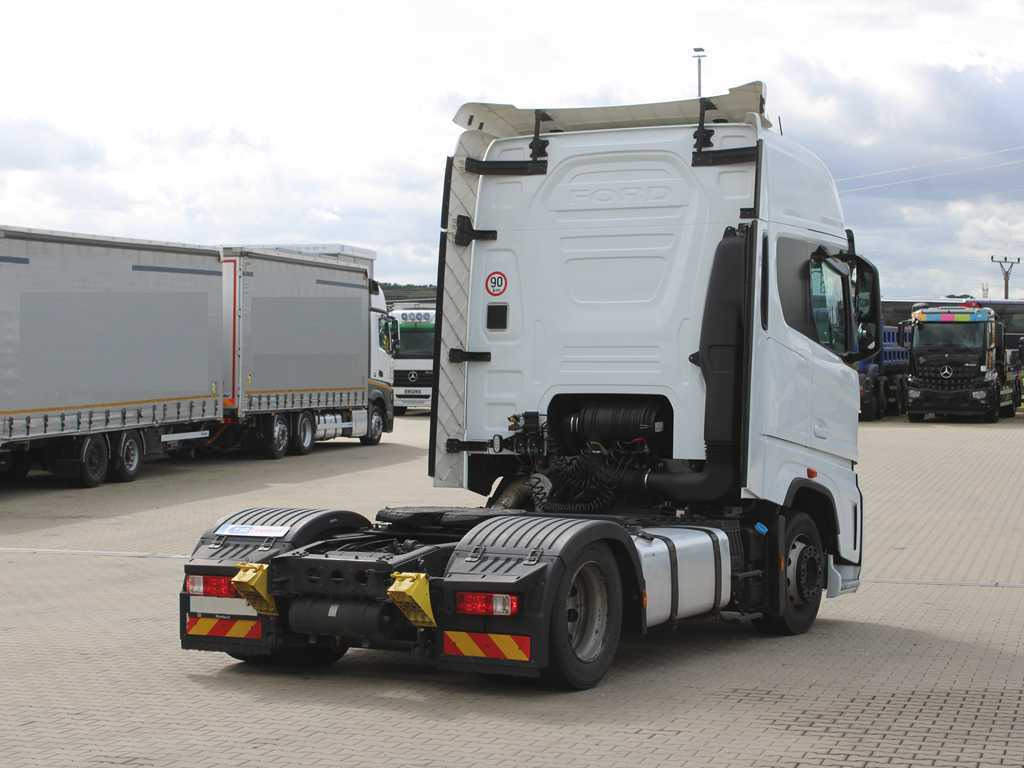 Ford F-MAX LL 12TX, EURO 6, LOWDECK, NAVIGATION, INDEPENDENT AIR CONDITIONING - Тягач: фото 4 Ford F-MAX LL 12TX, EURO 6, LOWDECK, NAVIGATION, INDEPENDENT AIR CONDITIONING - Тягач: фото 4