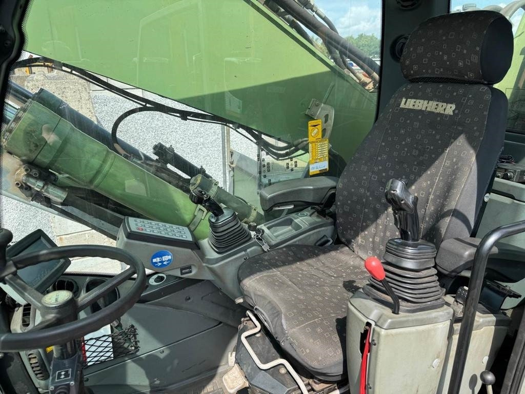 Перегружатель Liebherr LH 40 M: фото 8 Перегружатель Liebherr LH 40 M: фото 8