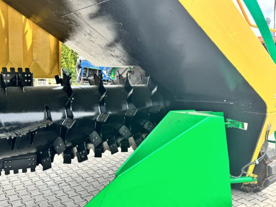 Backhus A63 - Свеклоуборочный комбайн: фото 2 Backhus A63 - Свеклоуборочный комбайн: фото 2