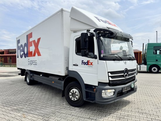 Mercedes-Benz Atego 1524 Koffer mit Hebebühne - Грузовик с закрытым кузовом: фото 3 Mercedes-Benz Atego 1524 Koffer mit Hebebühne - Грузовик с закрытым кузовом: фото 3