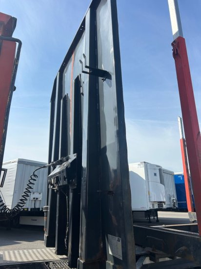 Schwarzmüller Holzauflieger 6 Rungenpaare, BPW-Achsen - Полуприцеп лесовоз: фото 2 Schwarzmüller Holzauflieger 6 Rungenpaare, BPW-Achsen - Полуприцеп лесовоз: фото 2