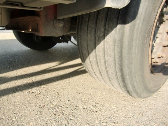 Schwarzmüller Spezialauflieger Schräglader, Coilmulde mehrere Einheiten verfügbar - Тентованный полуприцеп: фото 5 Schwarzmüller Spezialauflieger Schräglader, Coilmulde mehrere Einheiten verfügbar - Тентованный полуприцеп: фото 5