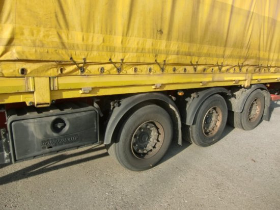 Schwarzmüller Spezialauflieger Schräglader, Coilmulde mehrere Einheiten verfügbar - Тентованный полуприцеп: фото 4 Schwarzmüller Spezialauflieger Schräglader, Coilmulde mehrere Einheiten verfügbar - Тентованный полуприцеп: фото 4