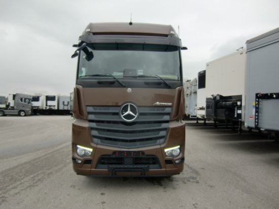 Mercedes-Benz Actros 1848 Gigaspace, Retarder, Standklima Retarder, Mirrow Cam, mehrere Einheiten - Тягач: фото 2 Mercedes-Benz Actros 1848 Gigaspace, Retarder, Standklima Retarder, Mirrow Cam, mehrere Einheiten - Тягач: фото 2