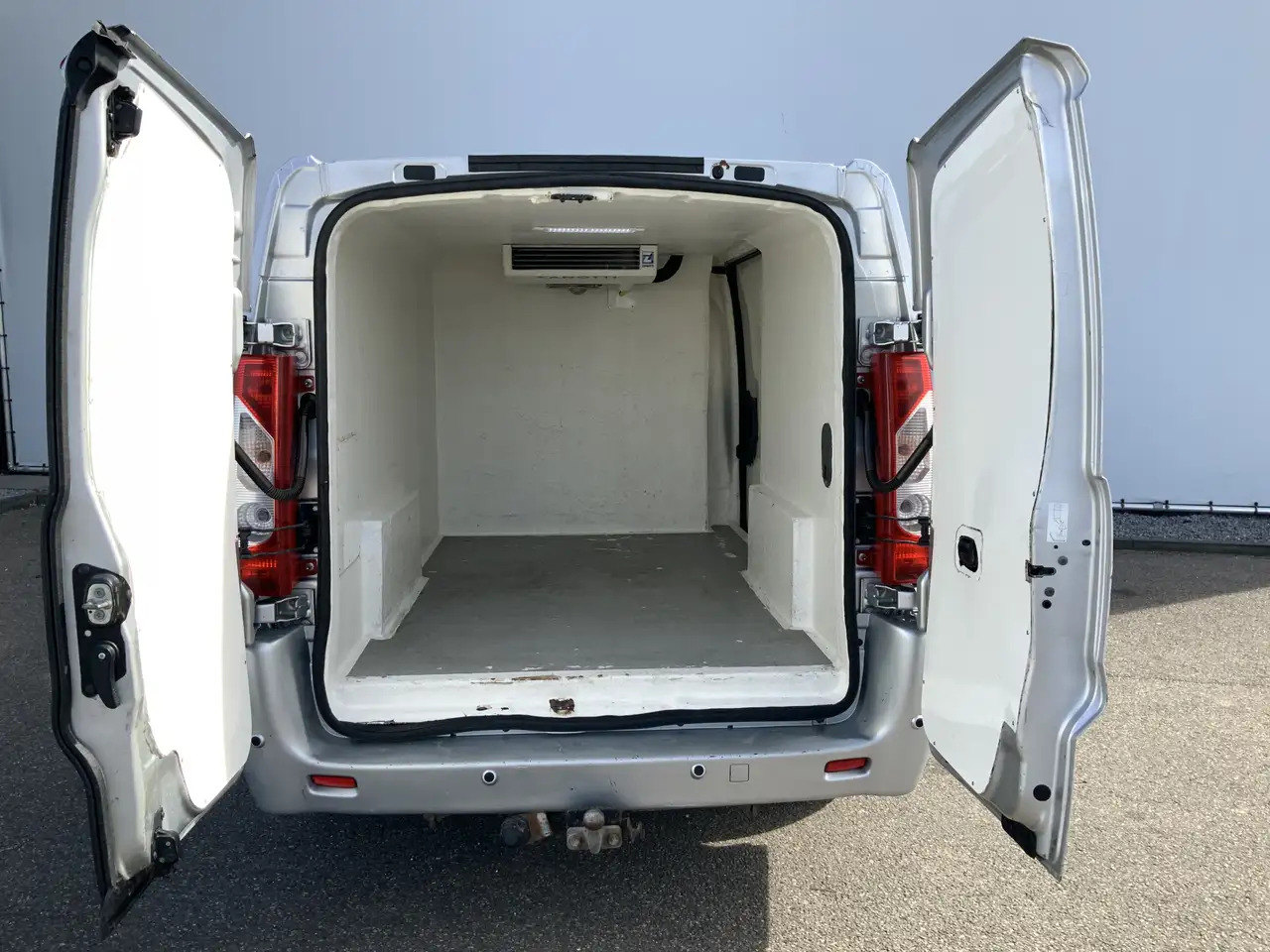 Citroen Jumpy 2.0 HDI L2H1 Koelauto werkt 100% Dag & Nacht Airco - Фургон-рефрижератор: фото 4 Citroen Jumpy 2.0 HDI L2H1 Koelauto werkt 100% Dag & Nacht Airco - Фургон-рефрижератор: фото 4