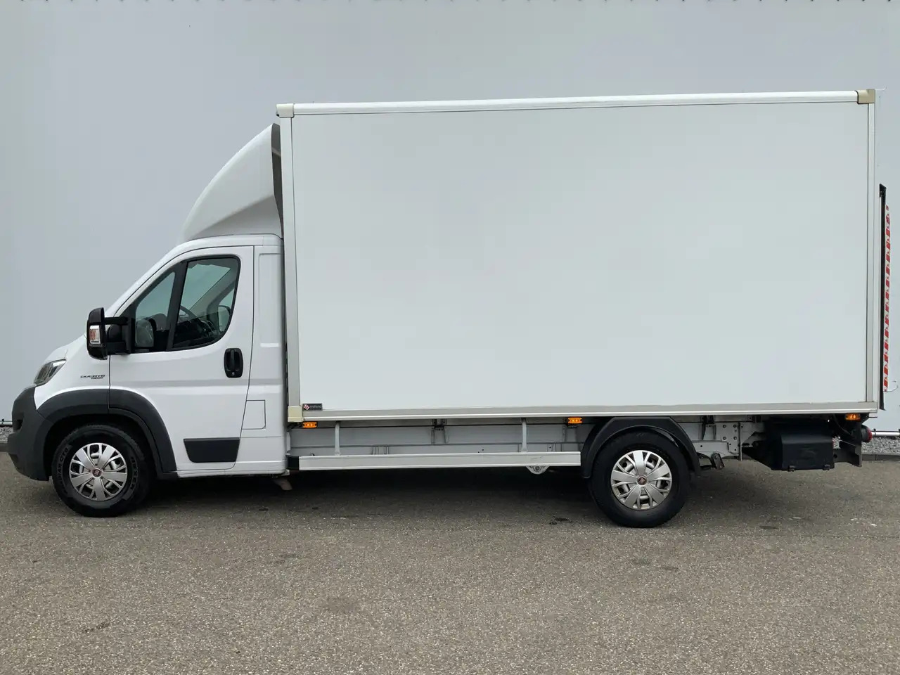 Fiat Ducato 35H 2.3 MultiJet L3H1 Meubelbak & Lift & Zijdeur A - Фургон с закрытым кузовом: фото 3 Fiat Ducato 35H 2.3 MultiJet L3H1 Meubelbak & Lift & Zijdeur A - Фургон с закрытым кузовом: фото 3