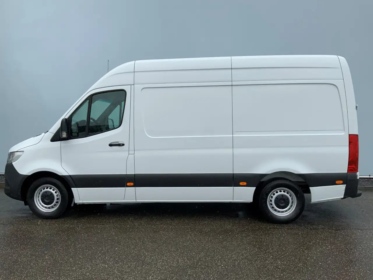 Mercedes-Benz Sprinter 316 2.2 CDI 366 L2 H2 Airco 2 Zits Euro 6 - Цельнометаллический фургон: фото 4 Mercedes-Benz Sprinter 316 2.2 CDI 366 L2 H2 Airco 2 Zits Euro 6 - Цельнометаллический фургон: фото 4