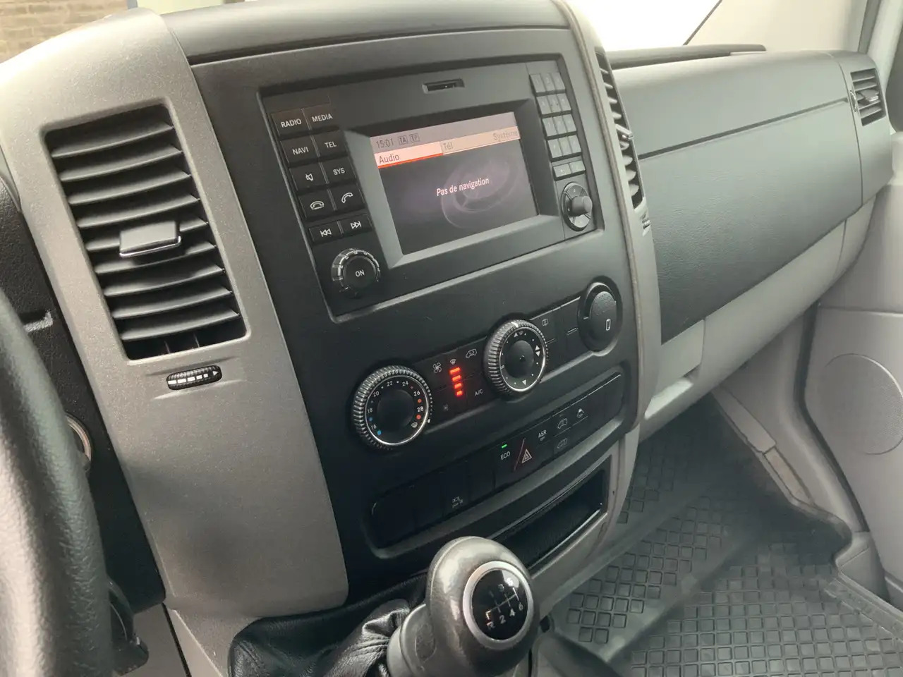 Mercedes-Benz Sprinter 316 2.2 CDI 432 L3 Maxi 3 Zits Airco Opstap & Trek - Цельнометаллический фургон: фото 5 Mercedes-Benz Sprinter 316 2.2 CDI 432 L3 Maxi 3 Zits Airco Opstap & Trek - Цельнометаллический фургон: фото 5