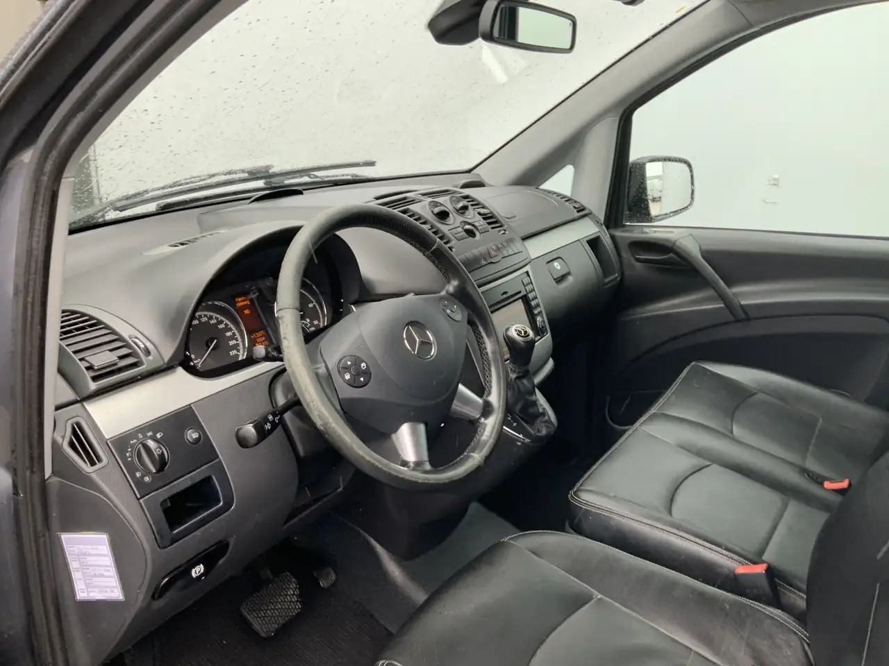 Mercedes-Benz Vito 116 CDI 320 Lang Automaat , Leer , Led , navi Comf - Цельнометаллический фургон: фото 5 Mercedes-Benz Vito 116 CDI 320 Lang Automaat , Leer , Led , navi Comf - Цельнометаллический фургон: фото 5