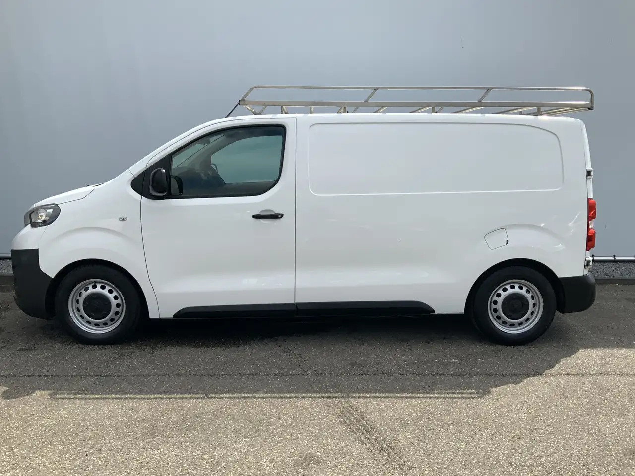 Peugeot Expert glazenwasser 226S 1.6 BlueHDI 115 Inbouw 530 liter - Цельнометаллический фургон, Коммунальная/ Специальная техника: фото 5 Peugeot Expert glazenwasser 226S 1.6 BlueHDI 115 Inbouw 530 liter - Цельнометаллический фургон, Коммунальная/ Специальная техника: фото 5