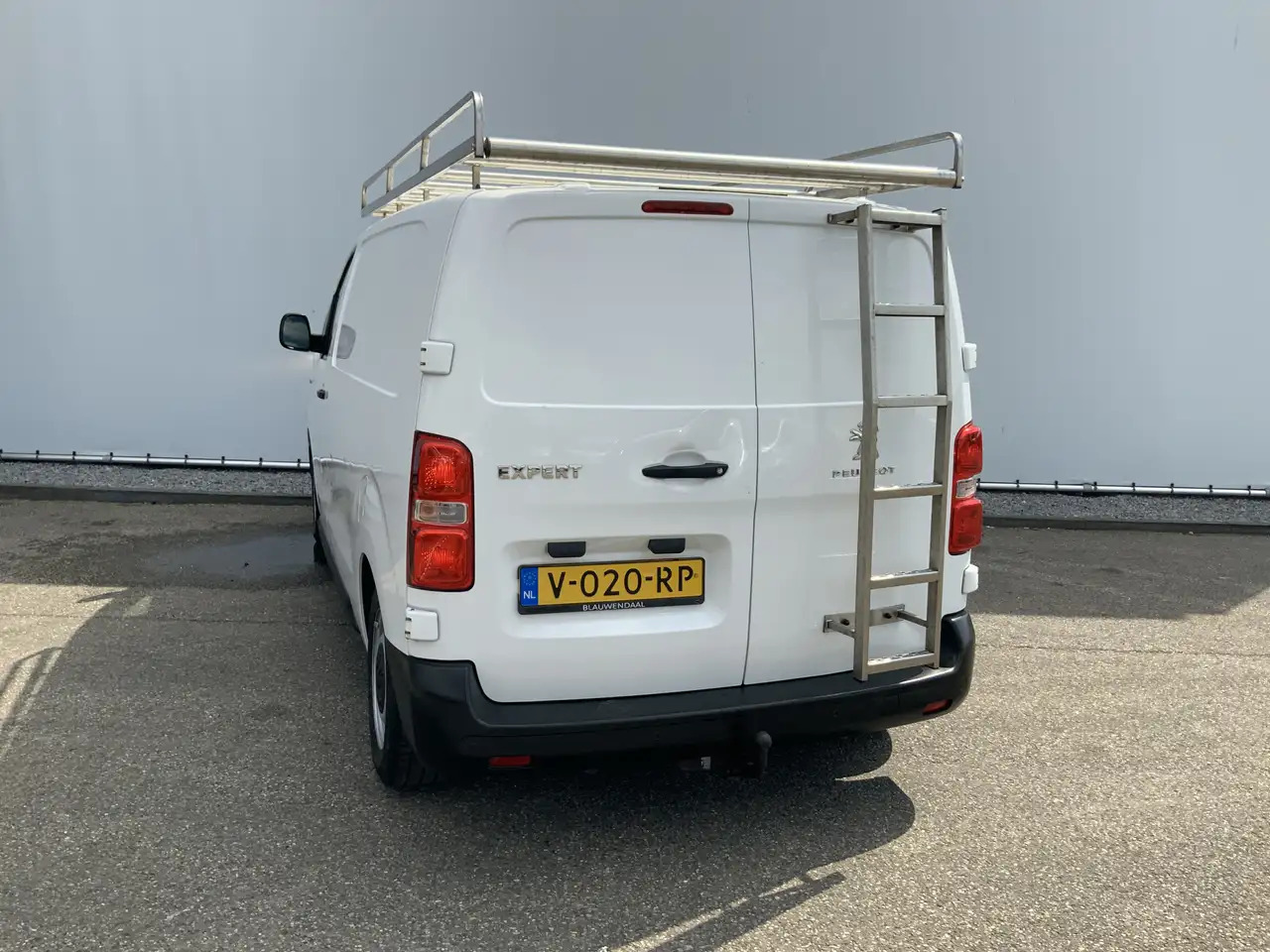 Peugeot Expert glazenwasser 226S 1.6 BlueHDI 115 Inbouw 530 liter - Цельнометаллический фургон: фото 4 Peugeot Expert glazenwasser 226S 1.6 BlueHDI 115 Inbouw 530 liter - Цельнометаллический фургон: фото 4