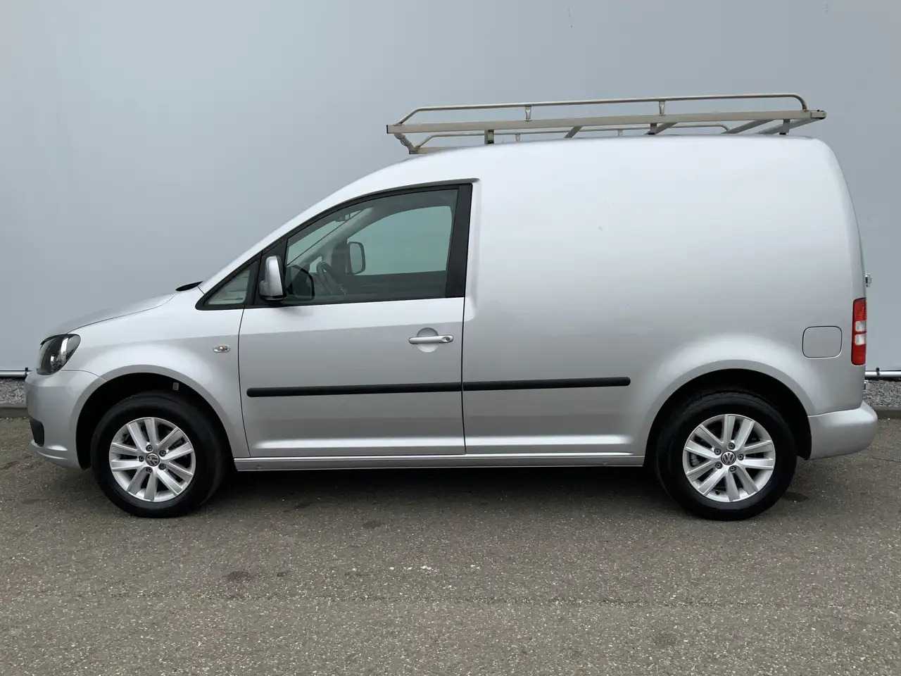 Volkswagen Caddy 1.6 TDI Airco Imperiaal Trekhaak 1400 kg navi Crui - Легковой фургон: фото 3 Volkswagen Caddy 1.6 TDI Airco Imperiaal Trekhaak 1400 kg navi Crui - Легковой фургон: фото 3