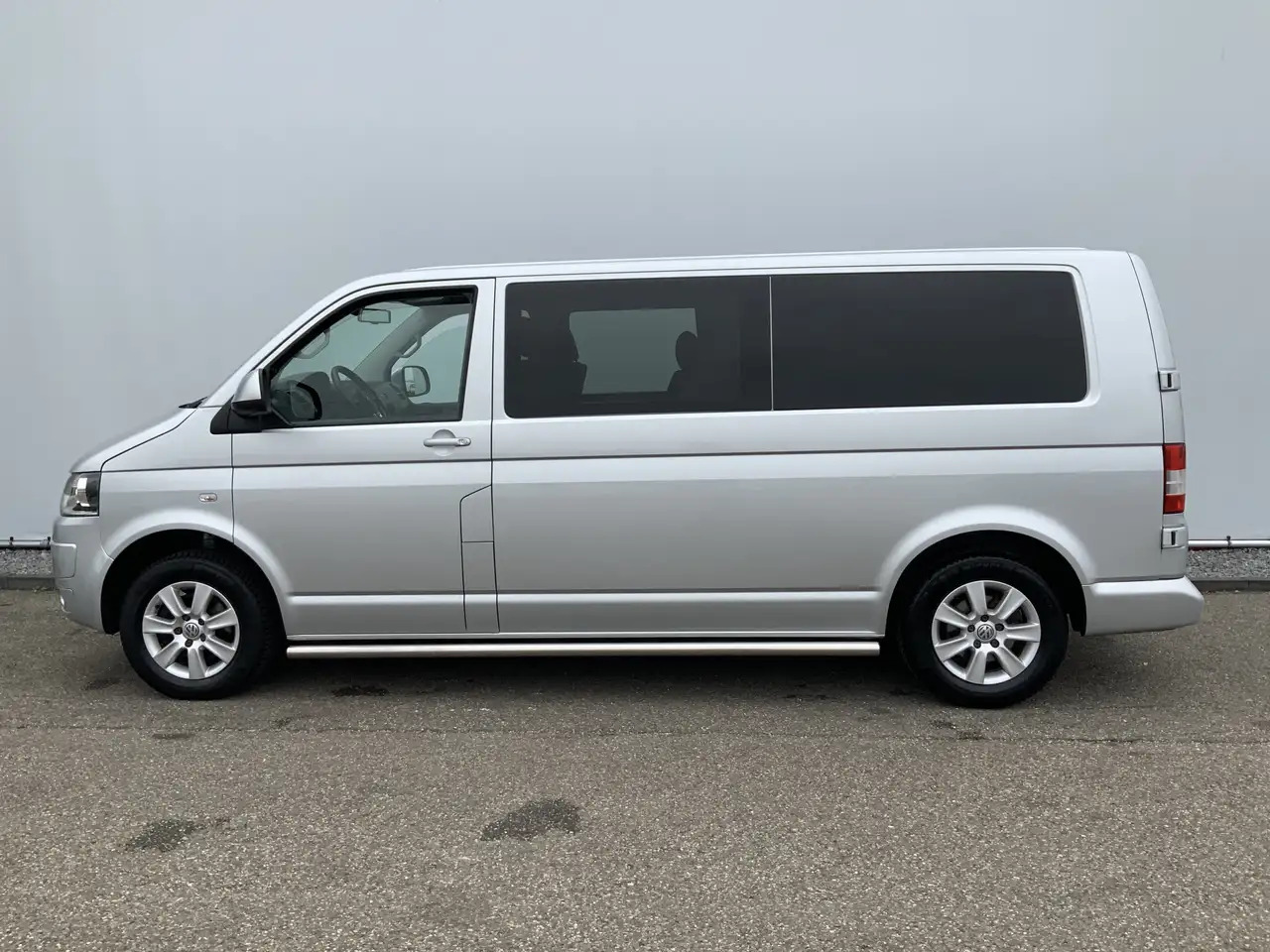 Volkswagen T5 Transporter MARGE 2.0 TDI L2H1 Dub Cab Airco Cruise Alu Velg S - Грузопассажирский фургон: фото 3 Volkswagen T5 Transporter MARGE 2.0 TDI L2H1 Dub Cab Airco Cruise Alu Velg S - Грузопассажирский фургон: фото 3