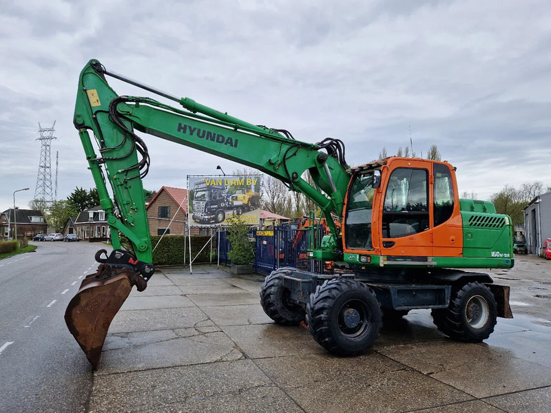 Hyundai Robex 160W-9A met 6-cilinder Cummins motor - Колёсный экскаватор: фото 2 Hyundai Robex 160W-9A met 6-cilinder Cummins motor - Колёсный экскаватор: фото 2