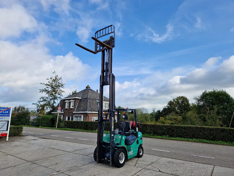 Maximal Nissan Zhejiang 2.5 ton LPG LOW HOURS - Газовый погрузчик: фото 1 Maximal Nissan Zhejiang 2.5 ton LPG LOW HOURS - Газовый погрузчик: фото 1