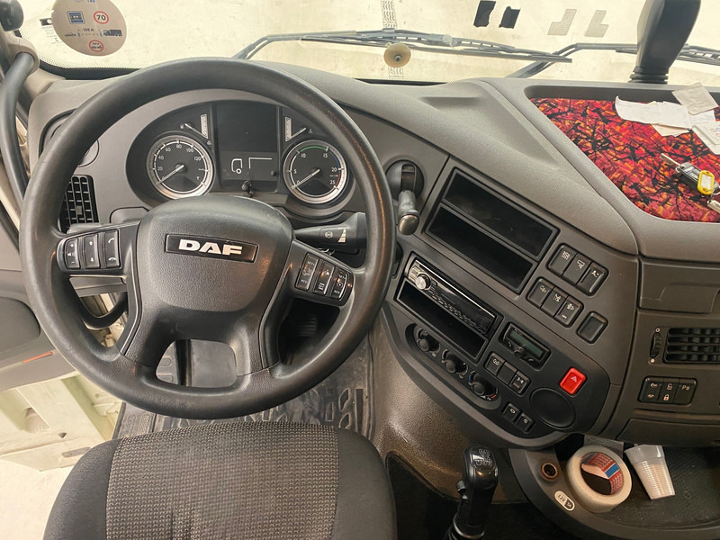 Тентованный грузовик DAF XF 460 Super Space Cab: фото 12 Тентованный грузовик DAF XF 460 Super Space Cab: фото 12