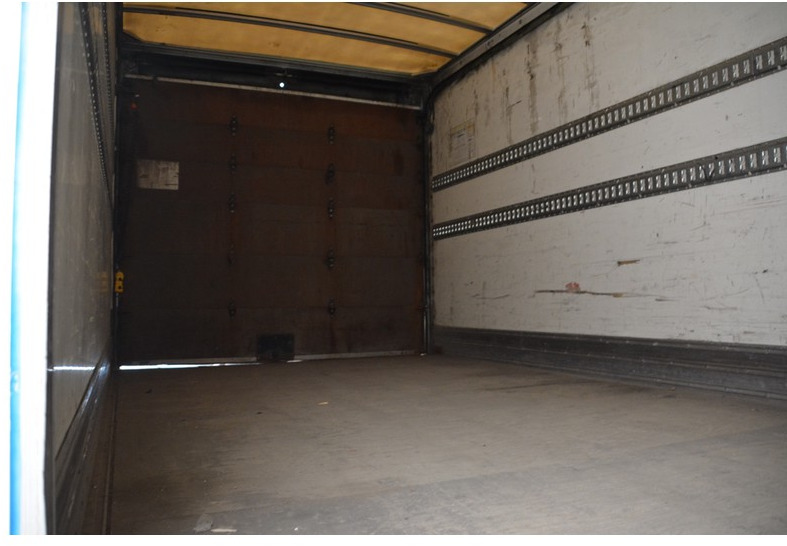 Iveco Eurocargo 120E18* - Грузовик с закрытым кузовом: фото 5 Iveco Eurocargo 120E18* - Грузовик с закрытым кузовом: фото 5