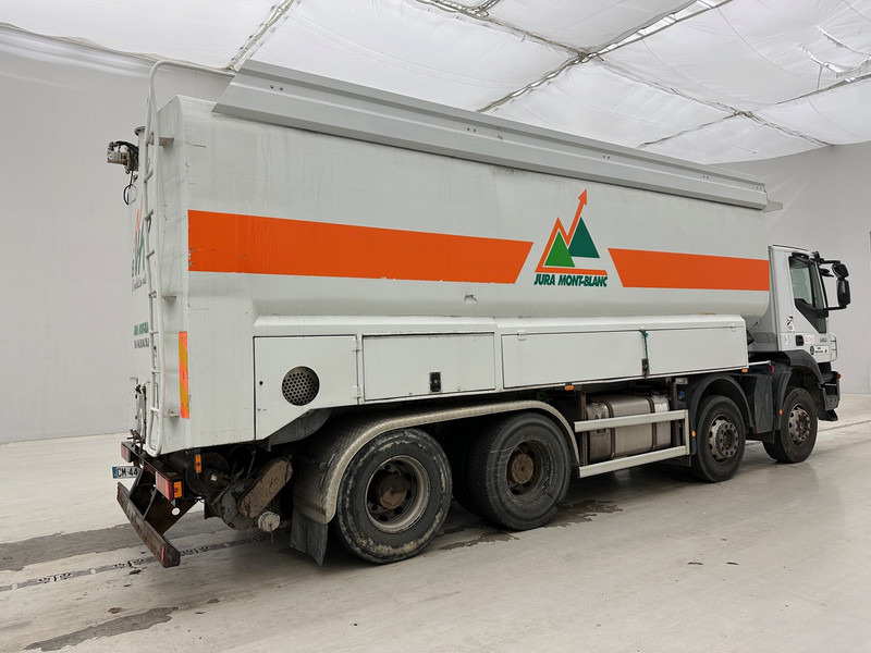 Iveco Eurotrakker 450* - Грузовик-цистерна: фото 4 Iveco Eurotrakker 450* - Грузовик-цистерна: фото 4