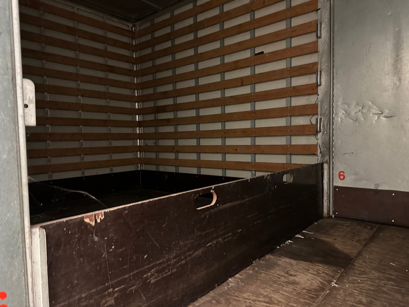 Грузовик с закрытым кузовом MAN TGL 12.220: фото 14 Грузовик с закрытым кузовом MAN TGL 12.220: фото 14