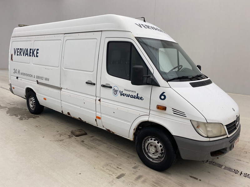Mercedes-Benz Sprinter 311 CDi - Цельнометаллический фургон: фото 3 Mercedes-Benz Sprinter 311 CDi - Цельнометаллический фургон: фото 3