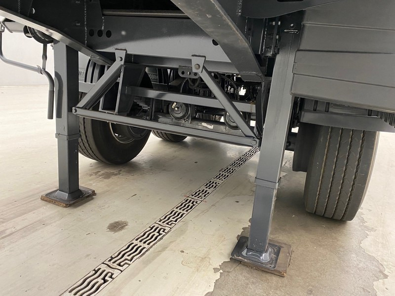 Новый Полуприцеп-контейнеровоз/ Сменный кузов SERGOMEL Chassis/Plateau 20FT - NEW: фото 12