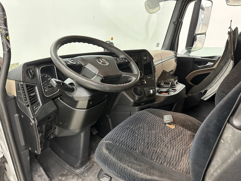 Тягач Mercedes-Benz Actros 1842: фото 9