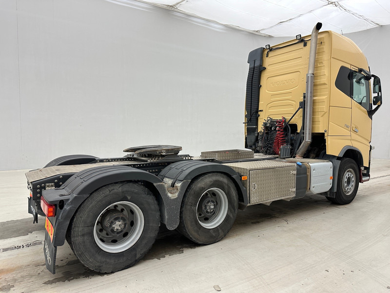 Volvo FH16.750 Globetrotter - 6x4 - Тягач: фото 5 Volvo FH16.750 Globetrotter - 6x4 - Тягач: фото 5