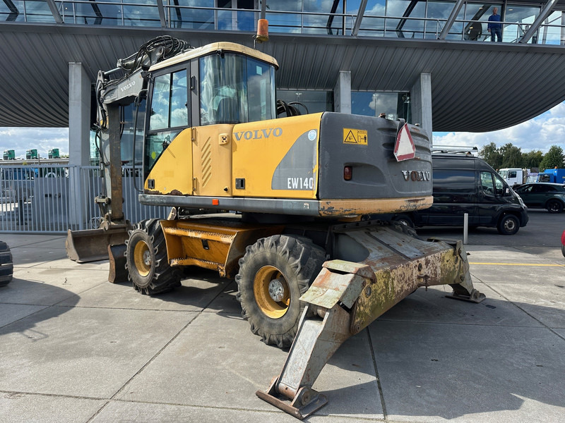 Volvo EW140 - Колёсный экскаватор: фото 3 Volvo EW140 - Колёсный экскаватор: фото 3