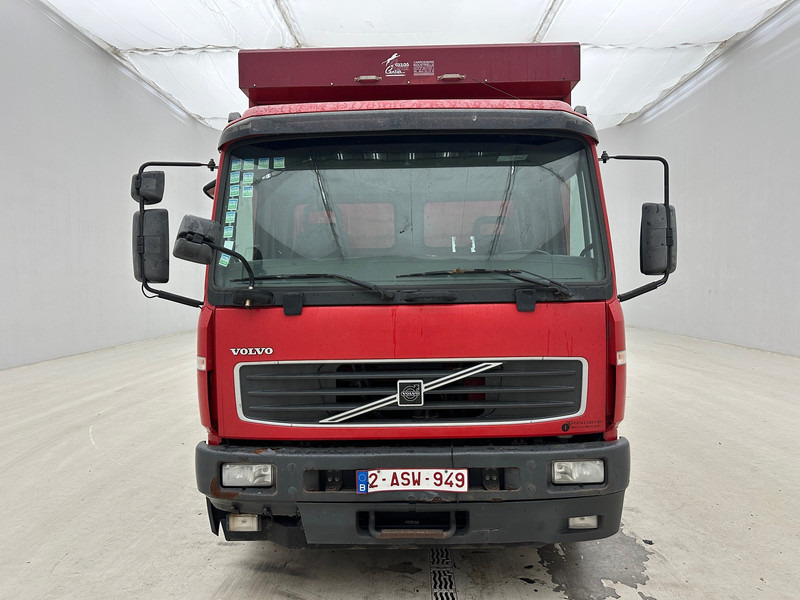 Volvo FL 220 - Тентованный грузовик: фото 2 Volvo FL 220 - Тентованный грузовик: фото 2