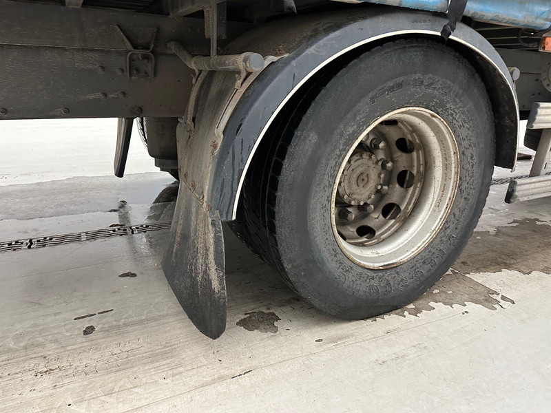 Тентованный грузовик Volvo FL 250: фото 9