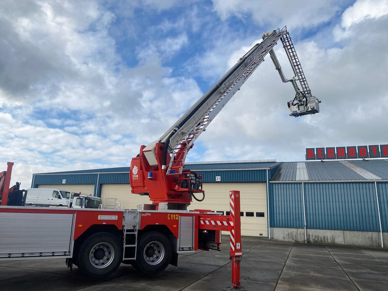 Пожарная машина Volvo MAGIRUS ALP330 - FM 340 - 6x4: фото 8 Пожарная машина Volvo MAGIRUS ALP330 - FM 340 - 6x4: фото 8