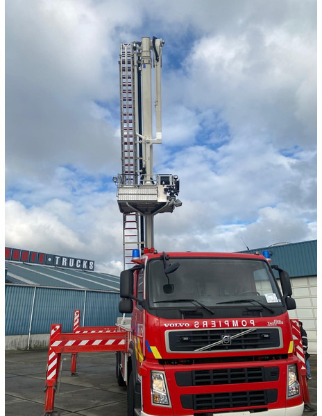 Пожарная машина Volvo MAGIRUS ALP330 - FM 340 - 6x4: фото 7 Пожарная машина Volvo MAGIRUS ALP330 - FM 340 - 6x4: фото 7