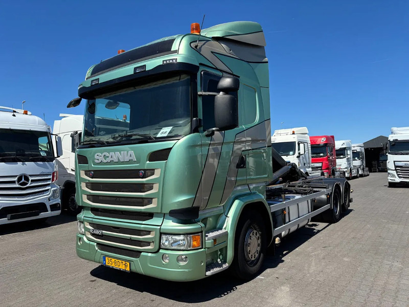 Scania R490 6x2 Euro 6 Retarder VDL Hooklift - Тросовый мультилифт: фото 1 Scania R490 6x2 Euro 6 Retarder VDL Hooklift - Тросовый мультилифт: фото 1