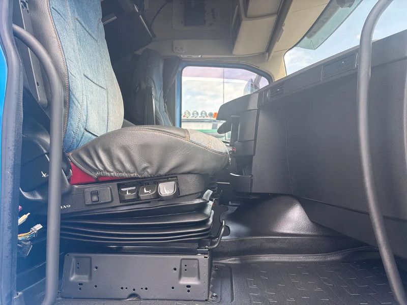 Volvo FH 460 Globetrotter Euro 6 - Тягач: фото 5 Volvo FH 460 Globetrotter Euro 6 - Тягач: фото 5