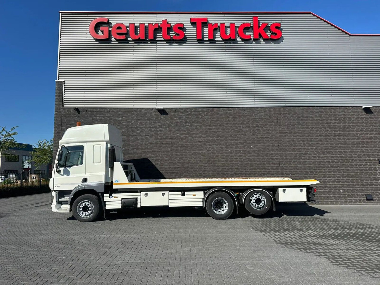 DAF CF 410 6X2 M4SN3 OPRIJWAGEN / MACHINE TRANSPORTE - Автовоз: фото 1 DAF CF 410 6X2 M4SN3 OPRIJWAGEN / MACHINE TRANSPORTE - Автовоз: фото 1