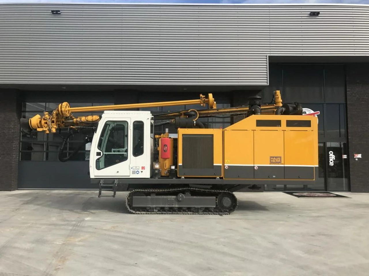 Hausherr HSB 3000 DTH DRILL RIGG UNUSED - Буровая машина: фото 1 Hausherr HSB 3000 DTH DRILL RIGG UNUSED - Буровая машина: фото 1