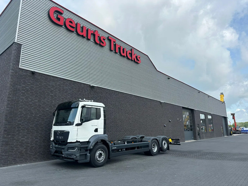 MAN TGS 26.480 6X2-4 BL CHASSIS CABINE (NIEUW) - Грузовик-шасси: фото 2 MAN TGS 26.480 6X2-4 BL CHASSIS CABINE (NIEUW) - Грузовик-шасси: фото 2
