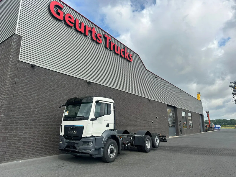 MAN TGS 26.520 6X2H-4 BL CH HYDRO DRIVE CHASSIS CABINE (NIEUW) - Грузовик-шасси: фото 2 MAN TGS 26.520 6X2H-4 BL CH HYDRO DRIVE CHASSIS CABINE (NIEUW) - Грузовик-шасси: фото 2