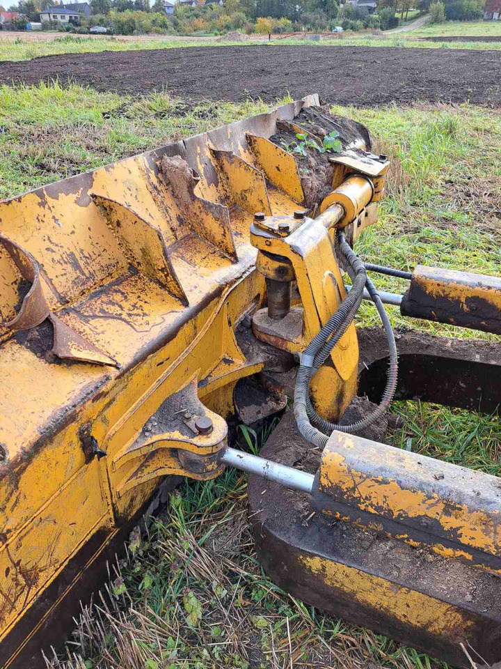 CATERPILLAR D5 M - Бульдозер: фото 5 CATERPILLAR D5 M - Бульдозер: фото 5